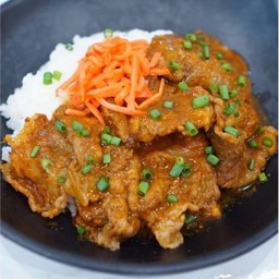 ข้าวหน้าเนื้อหม่าล่า🌶เลือกระดับความเผ็ดได้