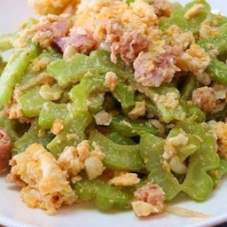 มะระผัดไข่