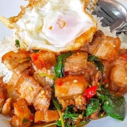 กระเพรา สูตรปัจจุบัน  สาขา1