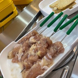 ไก่มักงา
