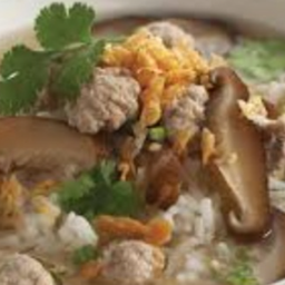 ข้าวต้มหมูใส่เห็ดหอม