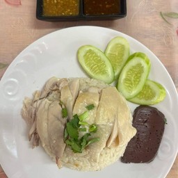 ข้าวมันไก่ต้ม