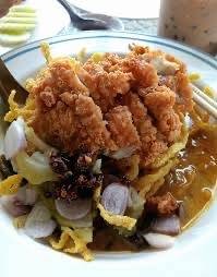ข้าวซอย ไก่กรอบ