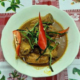 แกงคั่วพริกซี่โครงหมู