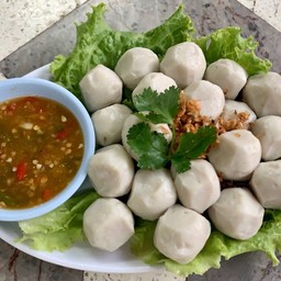 ลูกชิ้นปลาลวกจิ้ม