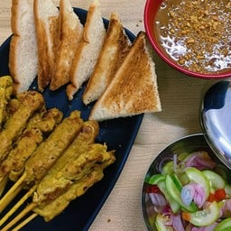 สเต๊ะ กะ เตี๋ยวคลุก