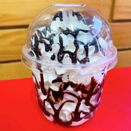 วิปครีมราดช็อกโกแลต