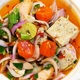 ยำหมูยอไข่แดงเค็ม