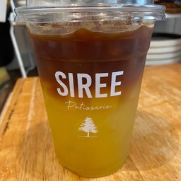 แบล็คคอฟฟี่ส้มจี๊ดน้ำผึ้ง