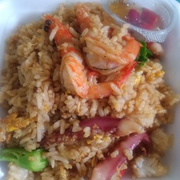 Set Seafood Fried Rice + Red Soda