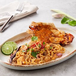 มาม่าผัดต้มยำกุ้งแม่น้ำ