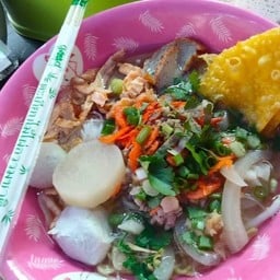 ก๋วยเตี๋ยวหนังหมูโบราณ