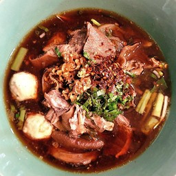 เกาเหลาน้้ำตก หมูตุ๋น