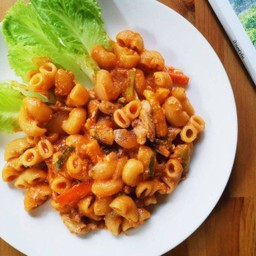 ผัดมักกะโรนี