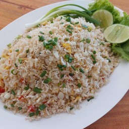 ข้าวผัดปู จานใหญ่