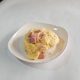 ข้าวไข่ข้นแฮม