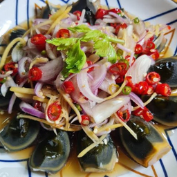 ยำไข่เยี่ยวม้า