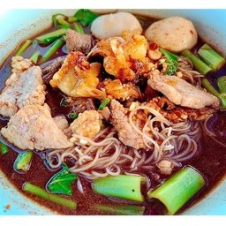 ก๋วยเตี๋ยวเรือหมูน้ำตก
