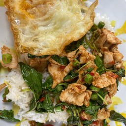 ข้าวกะเพราไก่