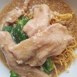 ราดหน้าหมู