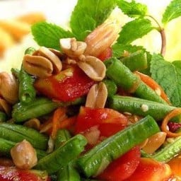 ร้านลาบยโส ไฟแดงคลองเจ็ดสาขาสอง