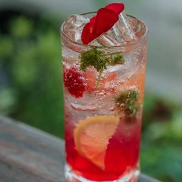 สตอเบอรี่โซดา