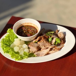 หมูย่างกระเทียมโทน
