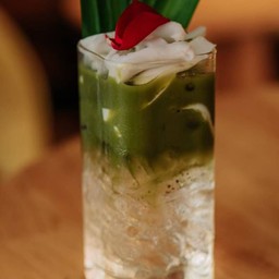 ชาเขียวมะพร้าวเย็น