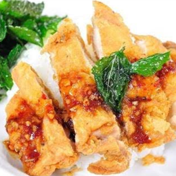 ข้าวกระเพราไก่ทอด