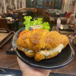 ครัวซองทูน่า