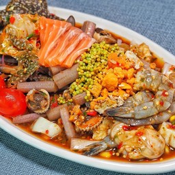 ยำตะลุมบอล