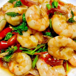 ข้าวกะเพรากุ้ง