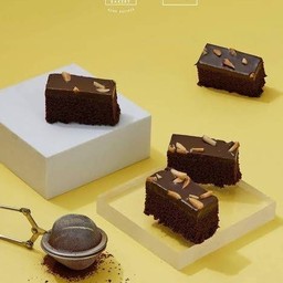 Chocolate Almond มินิ