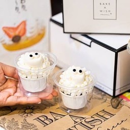 BAA BAA WHITE SHEEP CUPCAKE