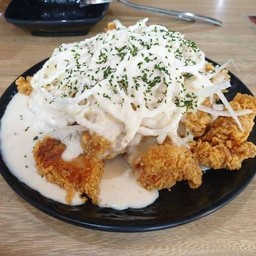 ไก่ทอดครีมซอสหัวหอม-แบบกับข้าว