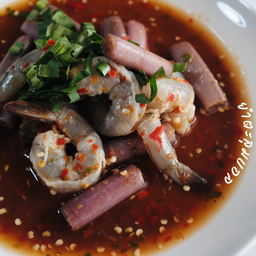 ยำกุ้งสด