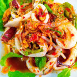 พล่าปลาหมึก