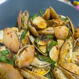 อร่อยตึกเหลือง