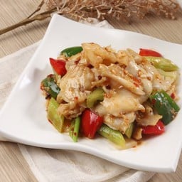 หอยสังข์ผัดคื่นช่ายฝรั่งซอสเอ็กซ์โอ