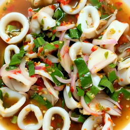 ยำปลาหมึก