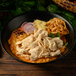 ข้าวซอยอกไก่ฉีก