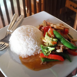 ข้าวราดผัดผักรวม