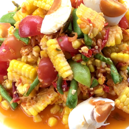 ตำข้าวโพดไข่เค็ม