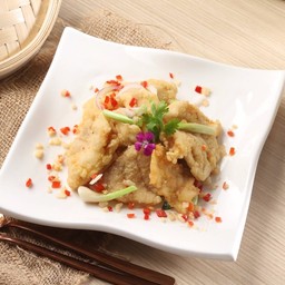 เนื้อปลาเก๋าผัดพริกเกลือ