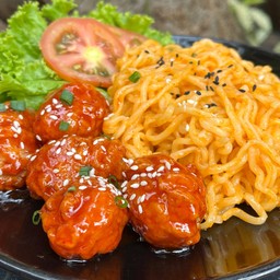 มาม่าเกาหลี+ไก่กรอบซอสเกาหลีสไปซี่