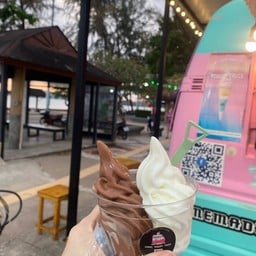 Krabi Yogurt truck Aonang