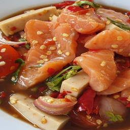 ยำแซลมอน - หมูยอ
