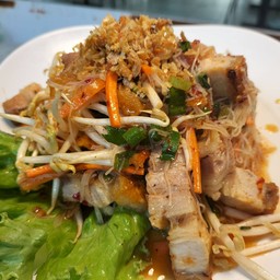 หมี่ยำ (สูตรเสฉวน) หมูกรอบ
