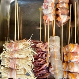 สลัดพี่เปิ้ล(ตลาดสี่แยกบึงพระ) ตลาดสี่แยกบึงพระ