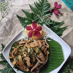 น้ำตกคอหมู